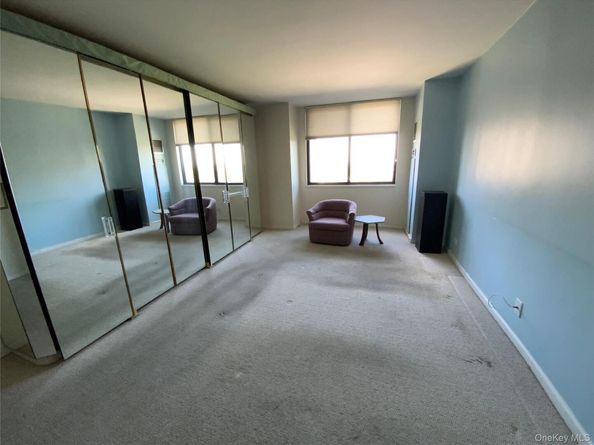 27110 Grand Central Parkway 22K, Floral Park NY 11005