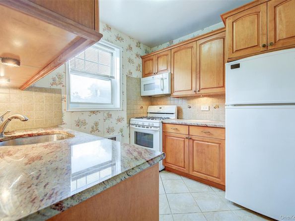 77-15 113th Street 5L, Forest Hills NY 11375