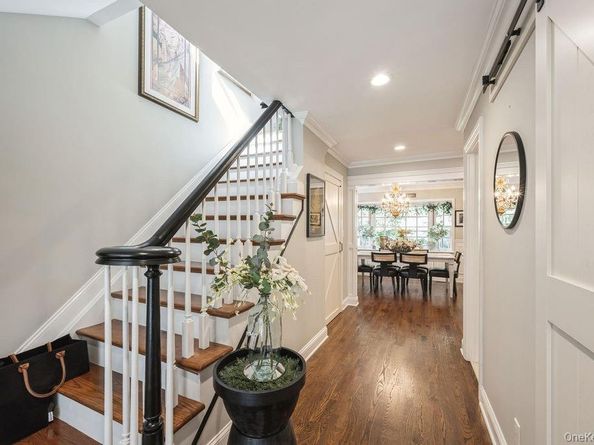 15 Briarwood Drive, Huntington NY 11743