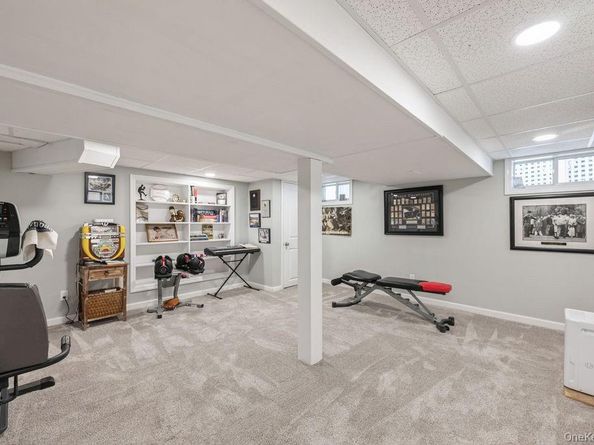 15 Briarwood Drive, Huntington NY 11743