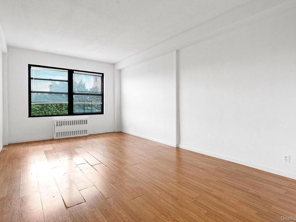 99-32 66th Road 5B, Rego Park NY 11374