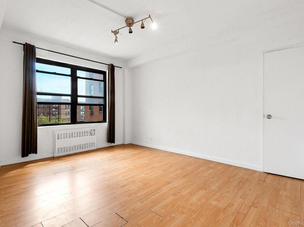 99-32 66th Road 5B, Rego Park NY 11374