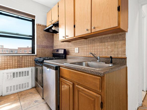 99-32 66th Road 5B, Rego Park NY 11374