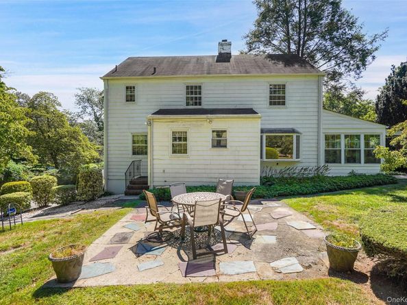 100 Lord Kitchener Road, New Rochelle NY 10804