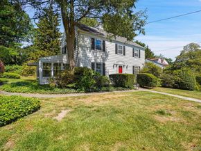 100 Lord Kitchener Road, New Rochelle NY 10804