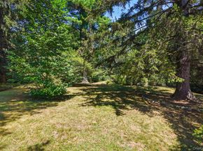 100 Lord Kitchener Road, New Rochelle NY 10804