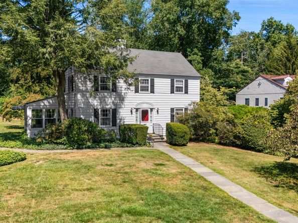 100 Lord Kitchener Road, New Rochelle NY 10804