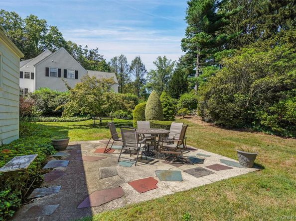 100 Lord Kitchener Road, New Rochelle NY 10804
