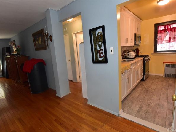 87-30 204 Street B55, Hollis NY 11423