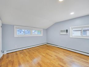 11 Winter Lane, Hicksville NY 11801