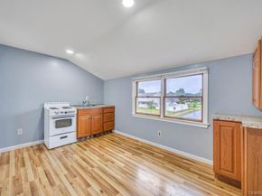 11 Winter Lane, Hicksville NY 11801