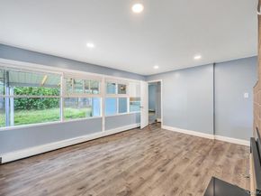 11 Winter Lane, Hicksville NY 11801