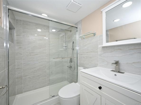 198-19 118th Avenue, Saint Albans NY 11412