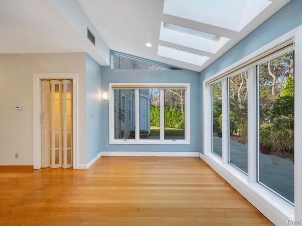 9 Sycamore Drive, Great Neck NY 11021