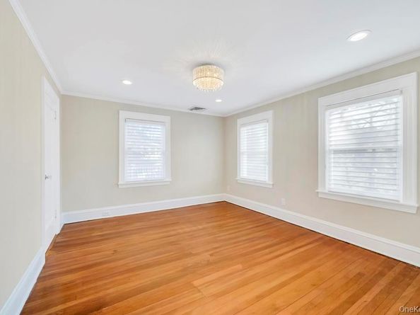 9 Sycamore Drive, Great Neck NY 11021