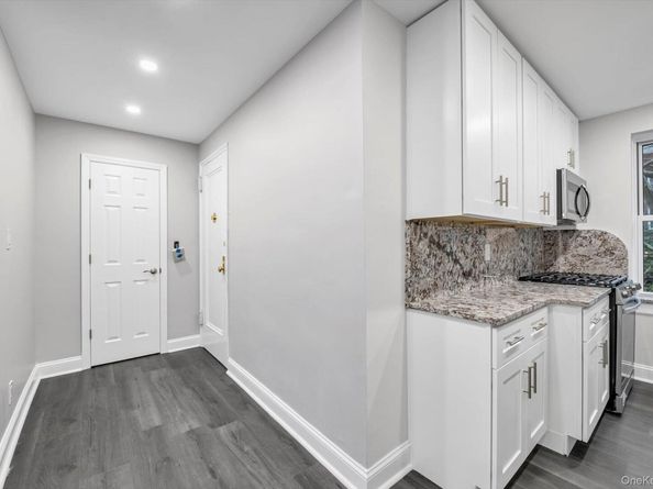 79-06 Main Street 2J, Flushing NY 11367