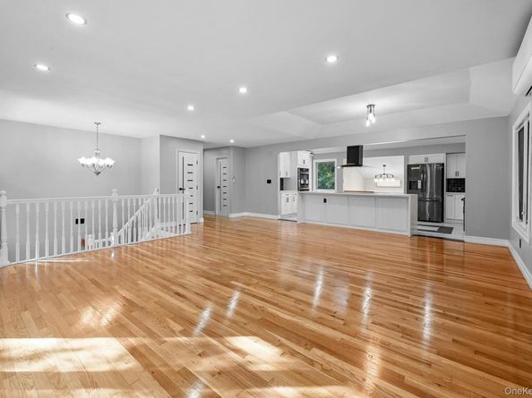 4 Wintergreen Drive, Melville NY 11747