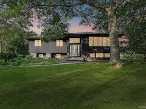 4 Wintergreen Drive, Melville NY 11747