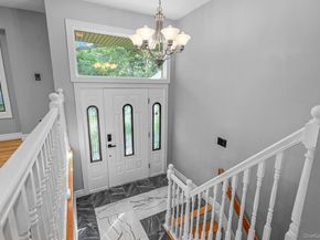 4 Wintergreen Drive, Melville NY 11747