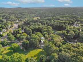 4 Wintergreen Drive, Melville NY 11747