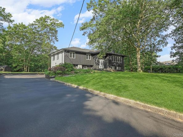 4 Wintergreen Drive, Melville NY 11747