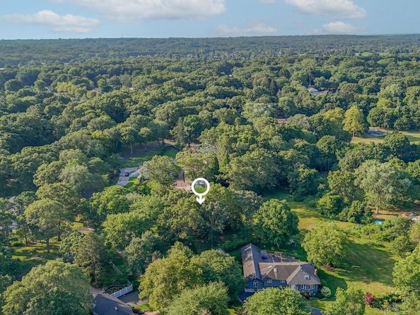 4 Wintergreen Drive, Melville NY 11747