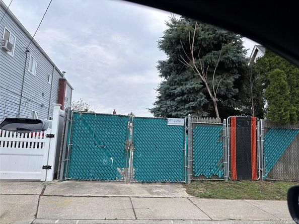 1326 Citizen Avenue, Elmont NY 11003