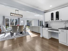 56 Fairfields Lane, Huntington Station NY 11746