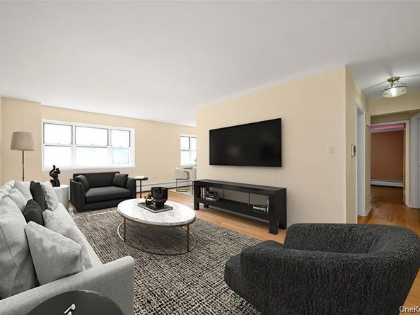 99-10 60th Avenue 5D, Corona NY 11368