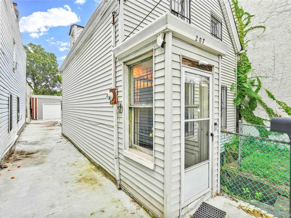 207 Bradford Street, Brooklyn NY 11207