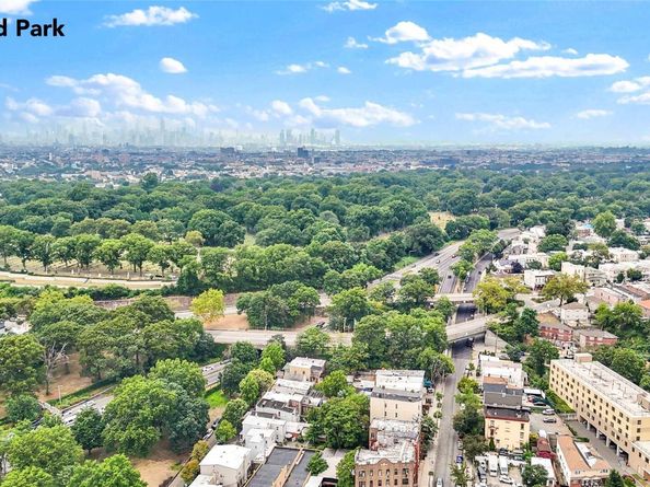 207 Bradford Street, Brooklyn NY 11207