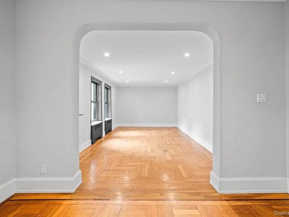 95 Park Terrace E 1D, New York (Manhattan) NY 10034