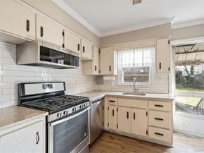 178 Farnum Boulevard, Franklin Square NY 11010