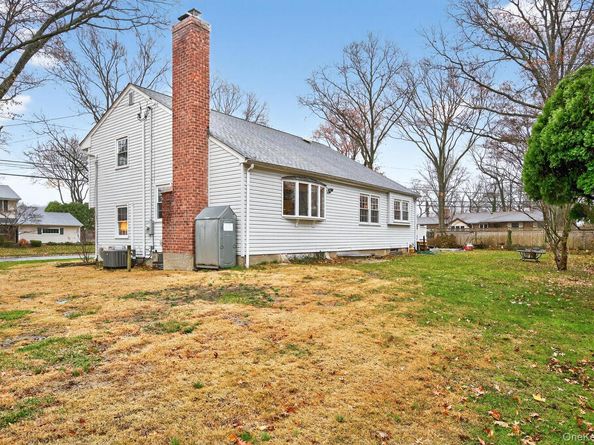 1 Tracy Drive, Huntington NY 11743