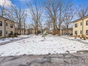 25 Manchester Road B23, Eastchester NY 10709