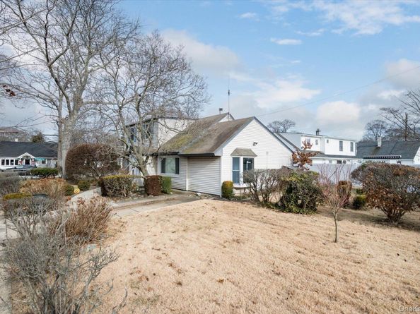 1691 Lehigh Road, Wantagh NY 11793