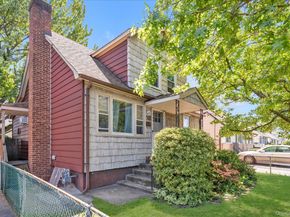 311 Hunnewell Avenue, Elmont NY 11003