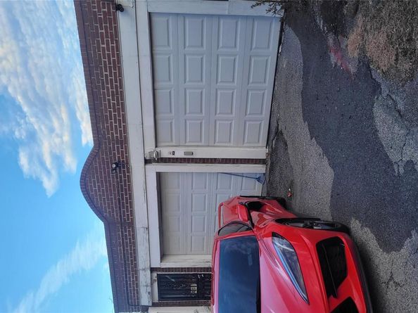 2924 Yates Avenue, Bronx NY 10469