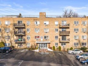 2035 Central Park Avenue 2H, Yonkers NY 10710