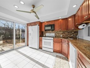 28 Ellen Place, Kings Park NY 11754