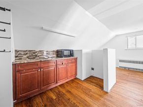 28 Ellen Place, Kings Park NY 11754