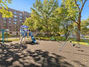 209-80 18 Avenue 6D, Bayside NY 11360