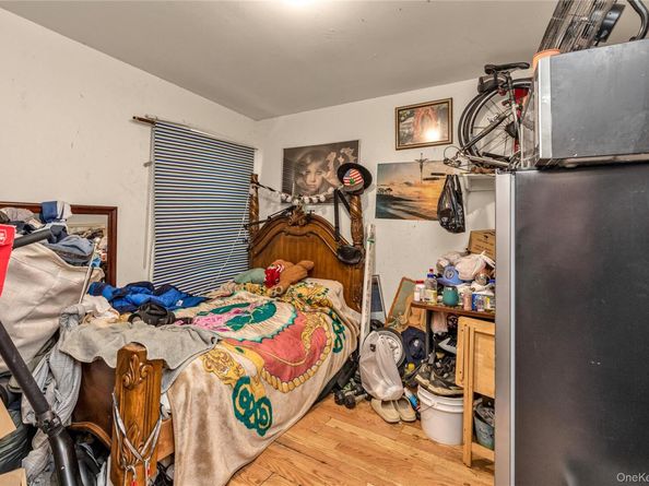 94 W 11th Street, Huntington Station NY 11746