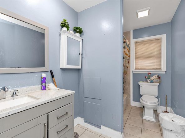 94 W 11th Street, Huntington Station NY 11746
