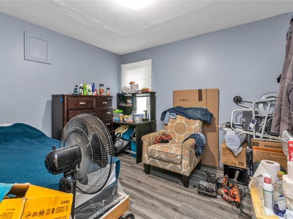 94 W 11th Street, Huntington Station NY 11746