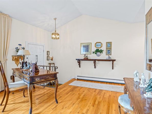 3 Louis Place, Nesconset NY 11767