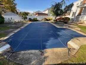 84 White Oak Street, Deer Park NY 11729