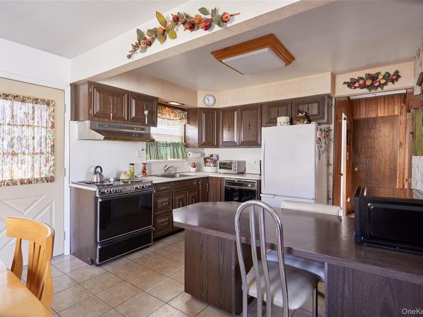 3373 Lawrence Avenue, Oceanside NY 11572