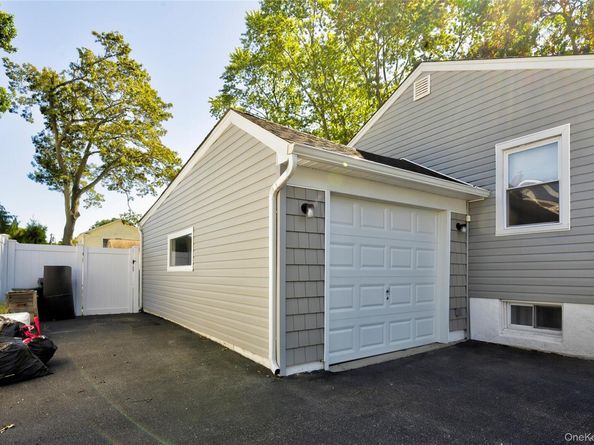 45 Reilly Street, West Islip NY 11795