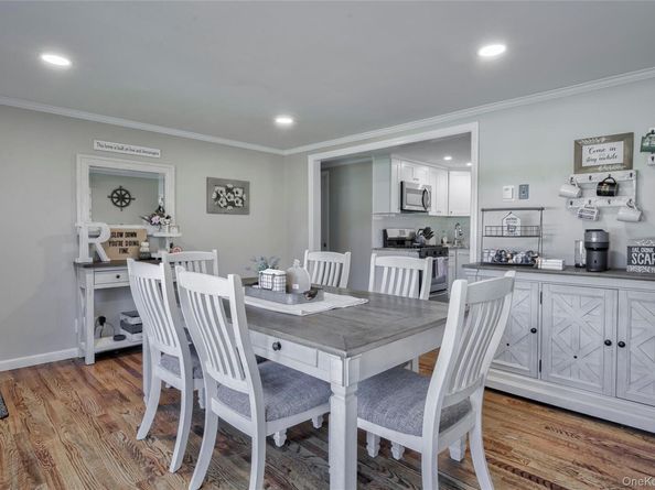 45 Reilly Street, West Islip NY 11795
